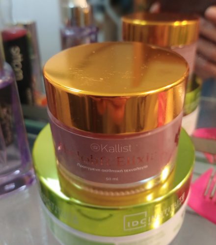 ABELOLIFT - Αντιρυτιδική & ενυδατική κρέμα με ρεσβερατρόλη photo review