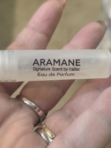 ARAMANE Eau de Parfum Travel Size 5 ml – Το Signature Άρωμα της Kallist | Unisex | Oriental – Niche photo review